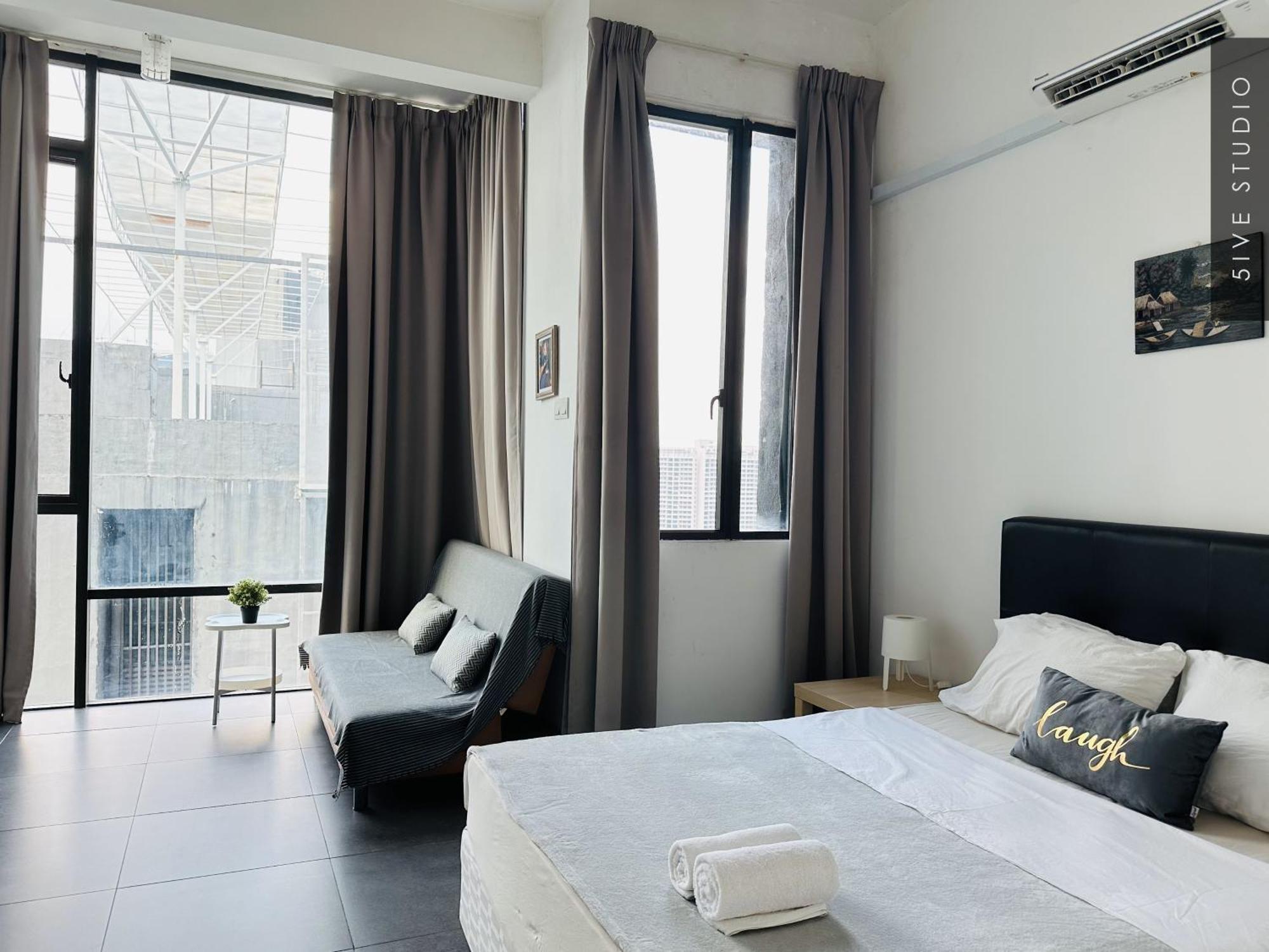 Five Studio - Empire Damansara Petaling Jaya Buitenkant foto