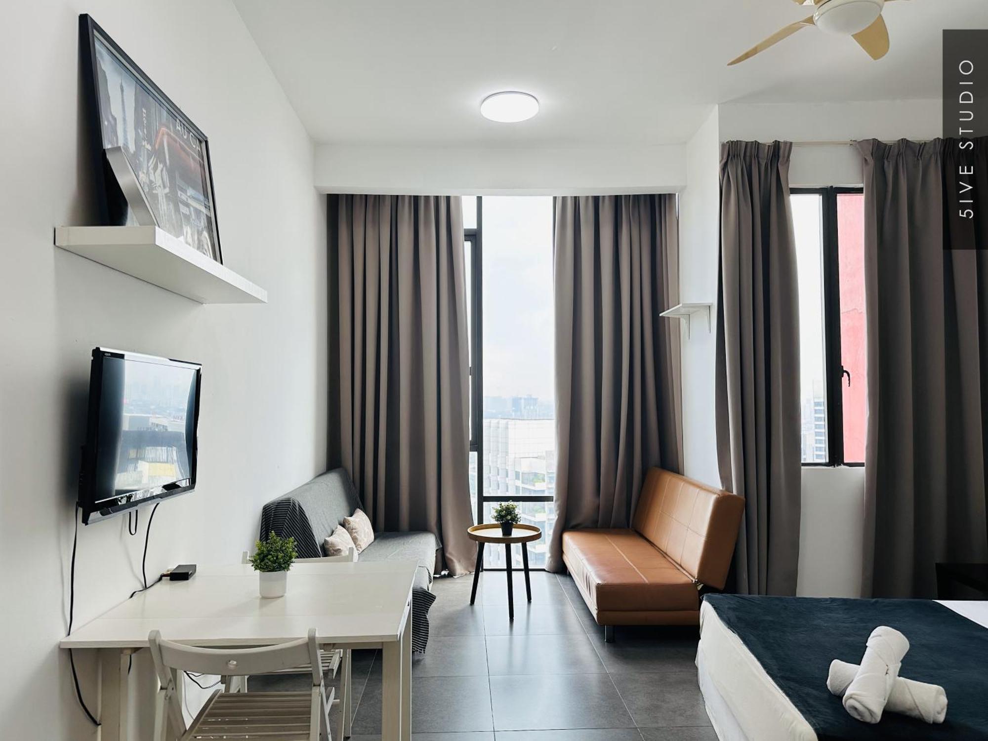 Five Studio - Empire Damansara Petaling Jaya Buitenkant foto