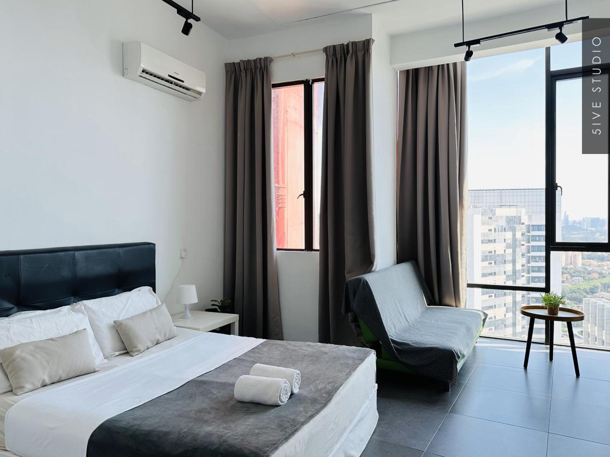 Five Studio - Empire Damansara Petaling Jaya Buitenkant foto